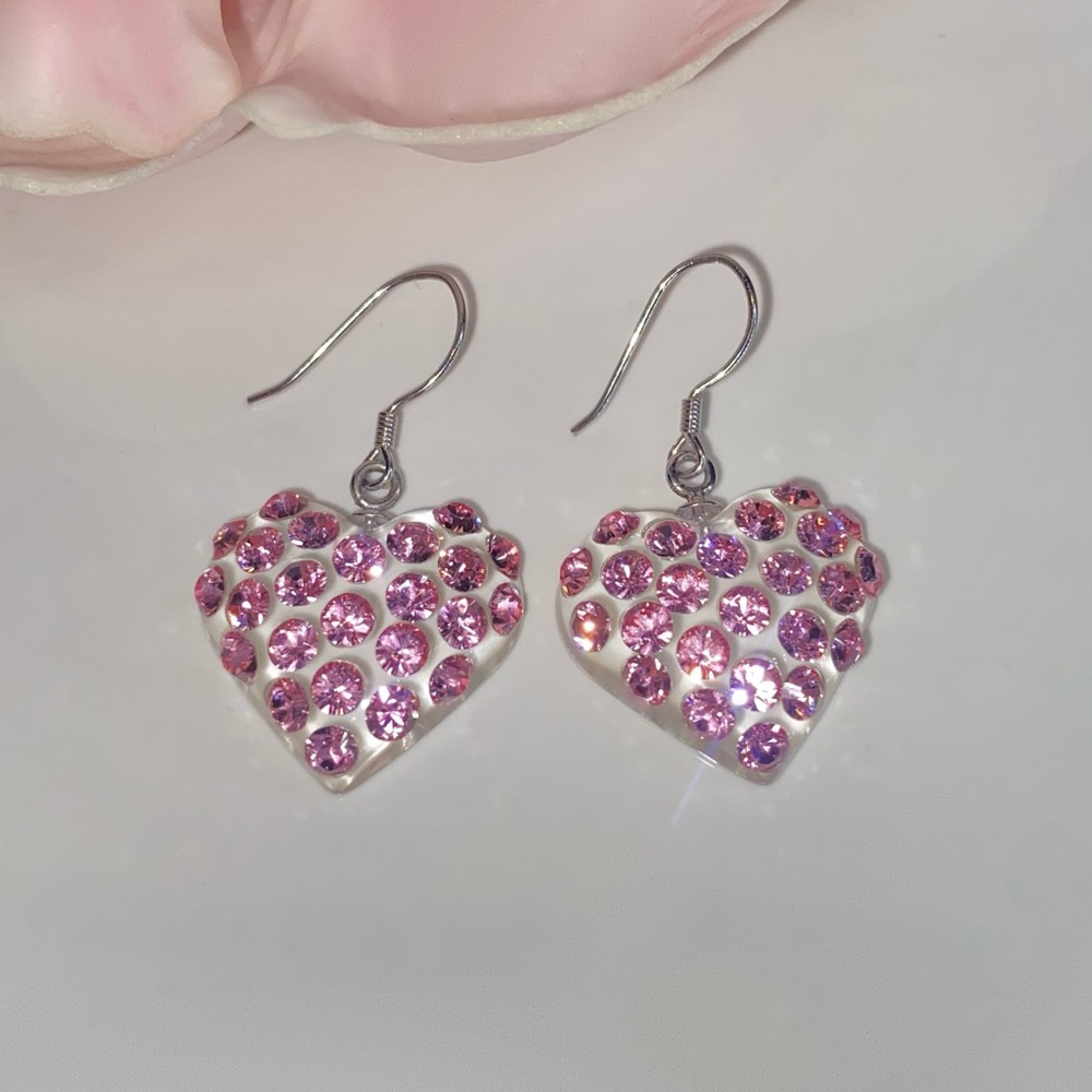 Women’s heart shape transparent acrylic earrings embellished with pink crystals